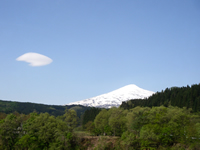 快晴の鳥海山